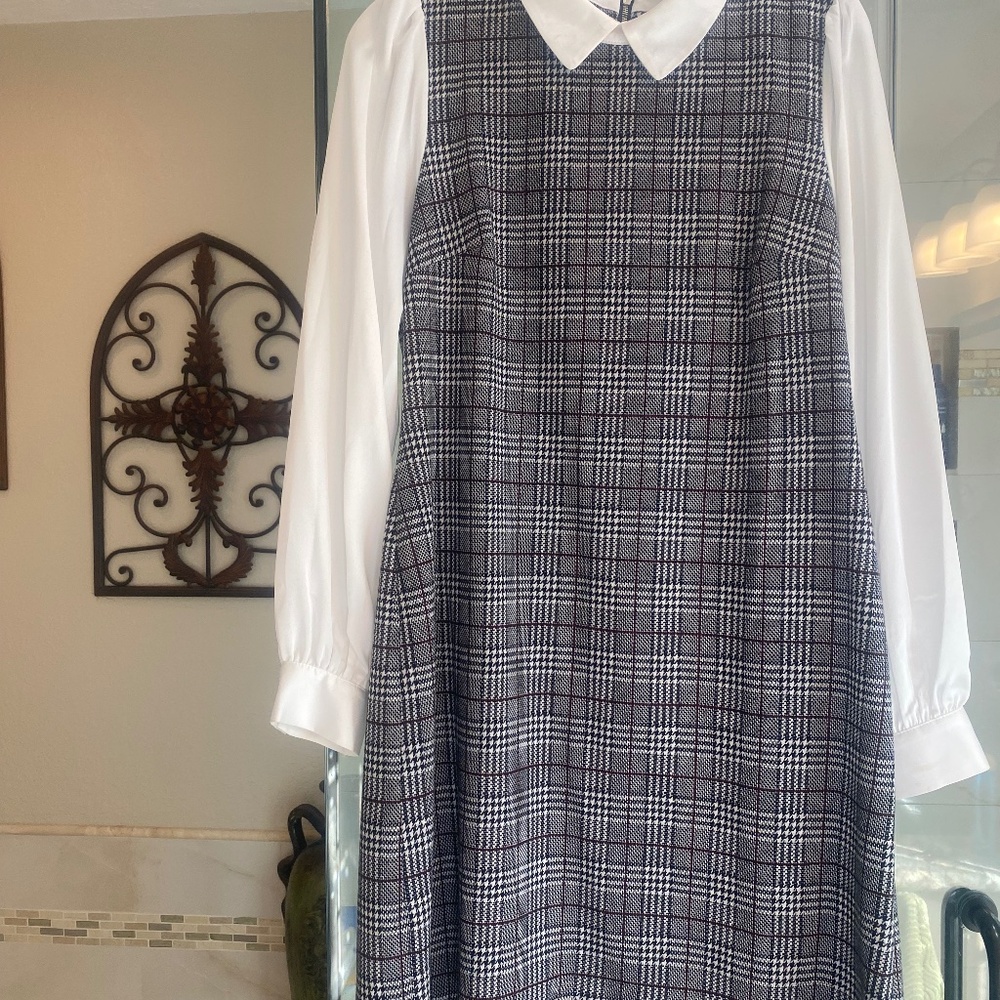 Pretty teacher dress